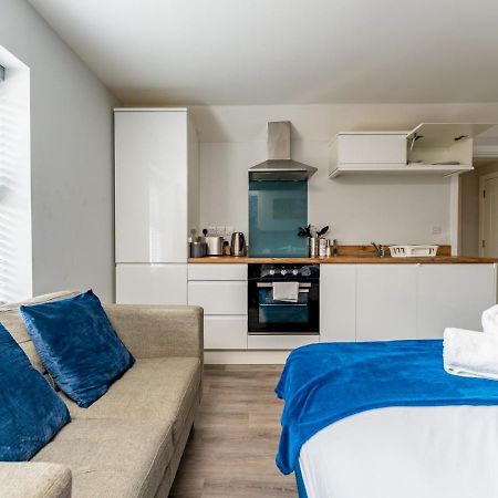 Pass The Keys Spacious Lovely 1 Bedroom Studio Town Centre บอร์นมัธ ภายนอก รูปภาพ
